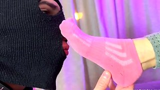 Gea Domina - Tongue Massage After The Gym