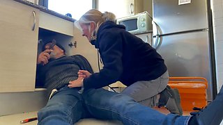 Blond mommy Gives Plumber A sweet Blowjob