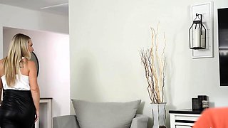 Stepmom believe me i am bigger than dad