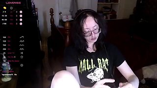 Brunette Solo Webcam Masturbation