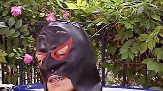 Latex outside threesome