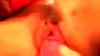 Svenska blondin spelar med dildo