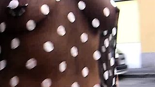 Amateur skater girl outdoor in public fucking for money