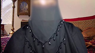 Bangladeshi Girl Wearing Burqa Comes To Saudi Arabia And Gets Fucked At Home For Money