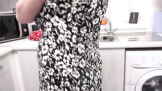 Beautiful Chantelle at bbw dirt