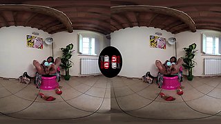 Janelle Dressed In A Cosplay Chinese Costume With Anal Dick In Nude Stockings; Busty Ebony Babe Leg And Foot Fetish Vr