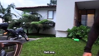 Gardener makes his big-ass MILF boss feel more comfortable