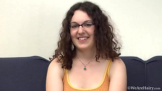 Hairy woman Tamar talks about losing virginity - WeAreHairy