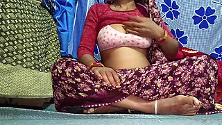 Bade Bhai Saheb's beautiful housewife was given pleasure by sucking the ass of the lad.