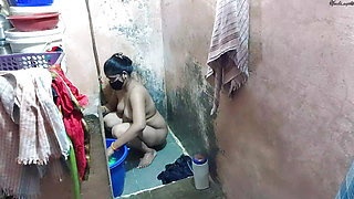 Husband and wife bathing in bathroom then hardcore