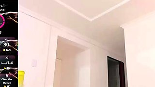 Close up MILF masturbation