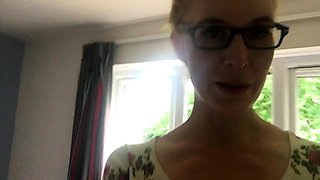 Cumshot amateur MILF suck and jerks dude in the bedroom
