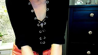 German amateur blonde MILF LUXvanessa with glasses on webcam