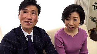 Japanese teen Suzuka Ishikawa Hairy Pussy Fingered