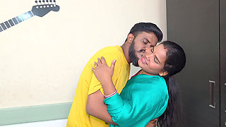 Indian Trailer Come to Home for Steaching Blowuse and Fuck Her Owner Full Night Sex Video with Huge Cock Hindi Audio