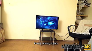 Mature4k. woman over fifty takes sausage in bald fuck hole after working shift