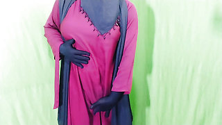 Indian housewife Your Priya masturbating and talking dirty in the bedroom
