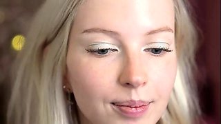 Blonde teen Sierras first erotic masturbation video