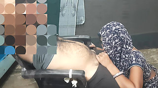 The father-in-law made the daughter-in-law a on the chair and fucked the fat ass and sucked the cock in the mouth and gave juice