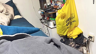 Finger in Pussy Then She Go to Drain Water