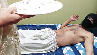 Chachu ny mujhy nanga kr k garam kr diya aur Mota Lund mery mu mai dal diya Indian Desi Blowjob Xxxxx Hindi Audio