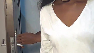 She Came for a Pussy Massage, and Got a Huge Dick for a Happy Ending