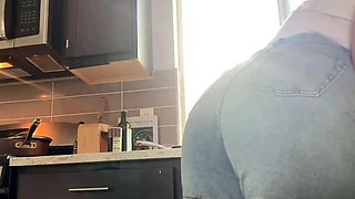 Big-Titted Housegirl's Solo Orgasm On Webcam