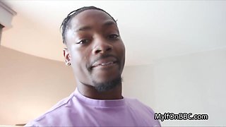 Sucking BIG BLACK PENIS on homemade sex sex tape