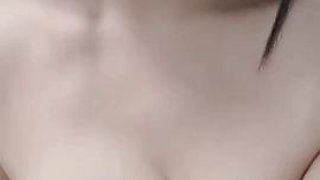 Want a dad to hug you! Beautiful girl with big eyes! After a private show of welfare with my elder brother, she opened her hairy pussy, rubbed her fake dick and inserted it, panting and moaning so sexy live broadcast: Big Tits, Amateur  Asian Porn