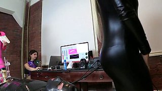 Ballbusting GIrls