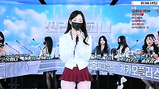 Asian schoolgirl enjoy group sex