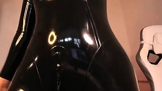 Solo girls masturbate until orgasm for