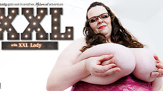 Huge Xxl Lady Is A Bbw With Huge Saggy Natural Tits Masturbating In Bed