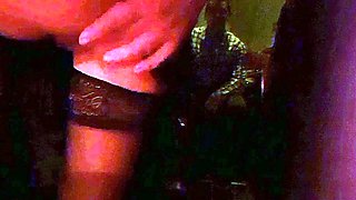 amateur nyxii fingering herself on live webcam