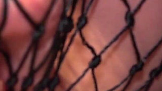 Alice Trapped and Dangling in Net Getting Vibed