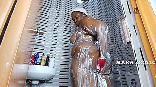 Shower Time with Fat Onion Booty MILF - Mara Exotic