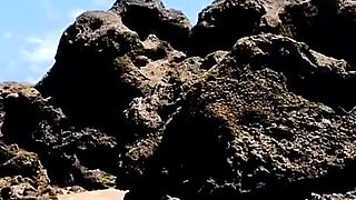 Risky blowjob on beach, so afraid