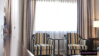 Kenna James Goes Nuts When Sugar Daddy Uses Her Cunt