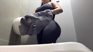 Ecina Is Recorded in the Bathroom Compilation