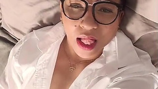I seduce you and guide you until I reach my tits... And maybe lower down