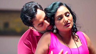 Amateur brunette doggystyle fucks a big cock