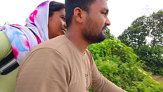 Desi College Bhabhi Hot Boobs Suking - Unknown Girl Stops My Bike, I Take Her on My Bike and Take Her Home and Kiss Her Boobs