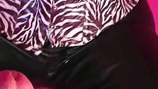 Blowjob and Handjob in the Pink Room