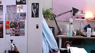 Shemale tranny enjoying solo masturbation