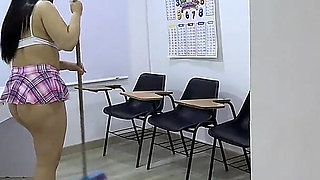 College Classmate Came to Seduce Me and We Ended up Fucking in the Living Room