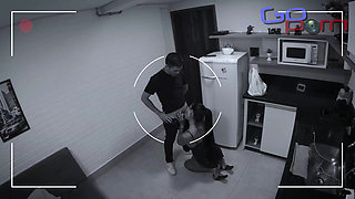 "ifuck" delivery man takes cock and dines his client's pussy