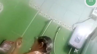 Taking a bath while I'm in jercking until she dressed up