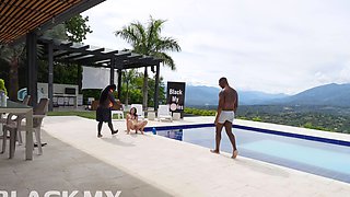 Maria Mendez handles BBC throat fucking