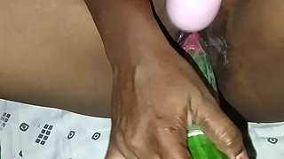 Indian desi sister-in-law put big cucumber in and drained the water