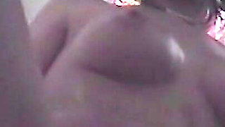 Amateur masturbation in the bathroom